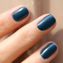 Load image into Gallery viewer, Vernis à ongles - Manucurist / Dark clover